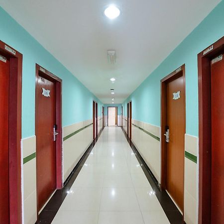 Oyo 90208 Milion Inn Miri Exterior foto