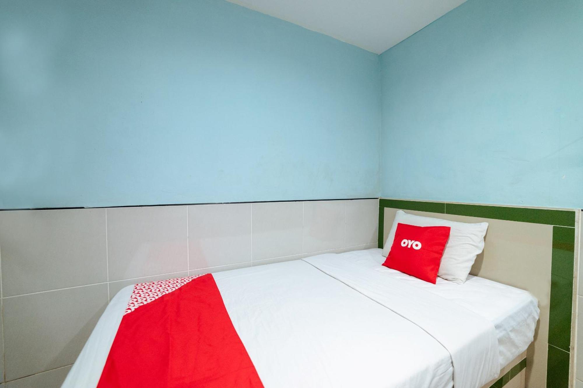 Oyo 90208 Milion Inn Miri Exterior foto